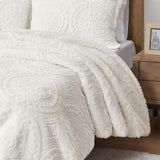 Full/Queen Embroidered Medallion Faux Fur Ultra Plush Comforter Mini Set B03597033