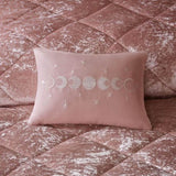 King/Cal King Velvet Comforter Set with Throw Pillow B03595940