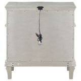 Evangeline Silver Oak 3-Drawer Nightstand B062P344978