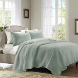 Full/Queen 3 Piece Reversible Scalloped Edge Quilt Set B03597531
