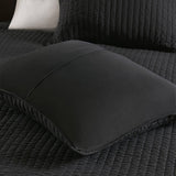 2 Piece Quilt Set Black Twin/Twin XL B035129041