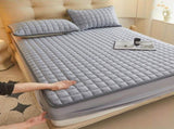 (Cream white 150cm*200cm) Cotton-Padded Waterproof Mattress Protector, Dust-Proof Bed Cover (Without 10397846