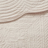 3 Piece Reversible Scalloped Edge Quilt Set B03597533