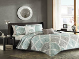 6 Piece Printed Quilt Set with Throw Pillows Aqua King/Cal King B03597395