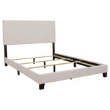 Ivory Queen Bed with Nailhead Trim B062P153548