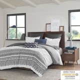 King/Cal King 3 Piece Cotton Duvet Cover Set with Chenille Tufting B03596502