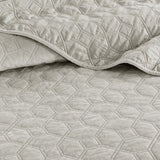3 Piece Velvet Quilt Set Ivory King/Cal King B03597470