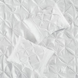7 Piece Tufted Comforter Set White Cal King B03597211