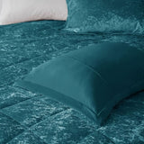 Twin/Twin XL Velvet Duvet Cover Set with Throw Pillow B03596056