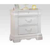 White 3-Drawer Nightstand with Hidden Top Drawer B062P209007
